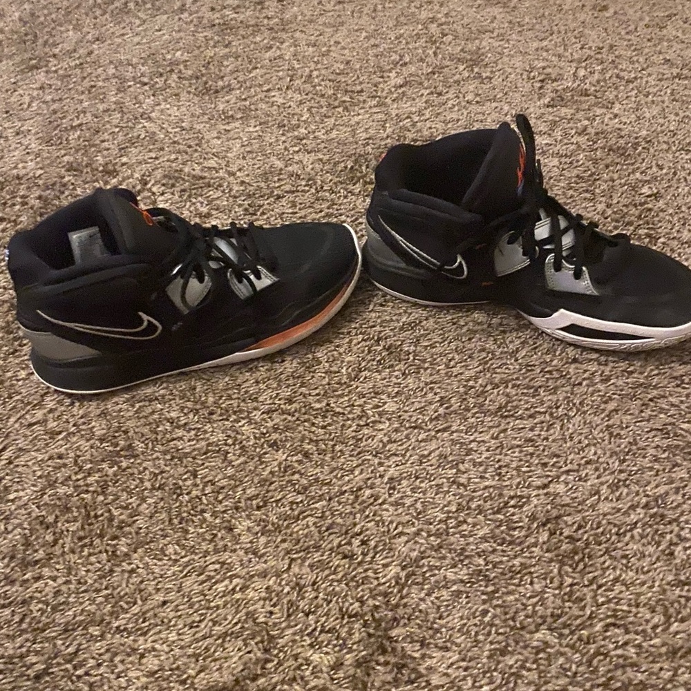 Kyrie Irving athletic shoes, size 9